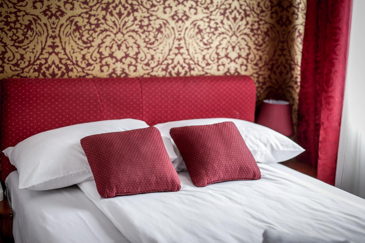 Hotel Bob 塞拉耶佛 外观 照片