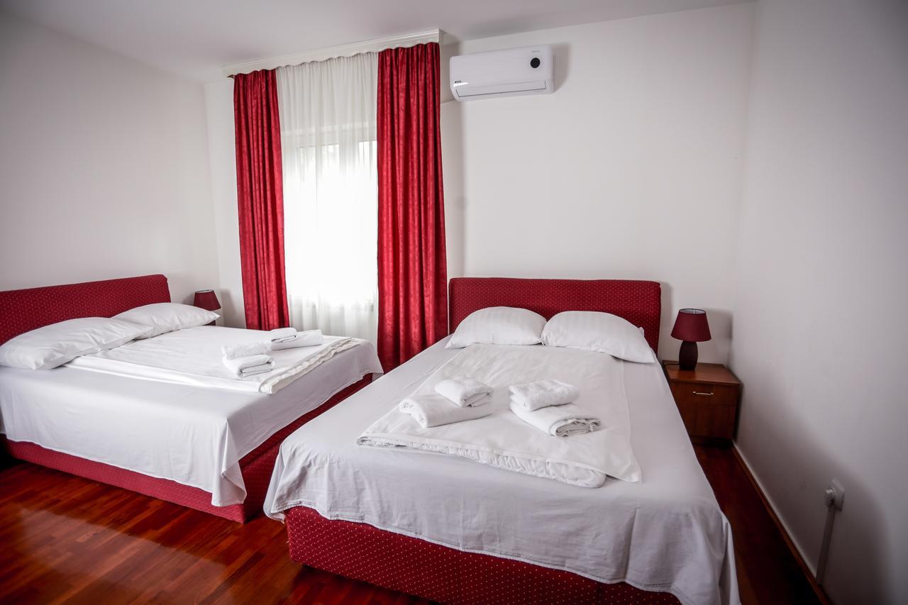 Hotel Bob 塞拉耶佛 外观 照片