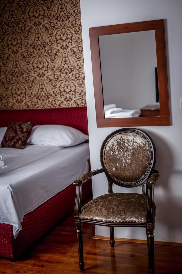 Hotel Bob 塞拉耶佛 外观 照片